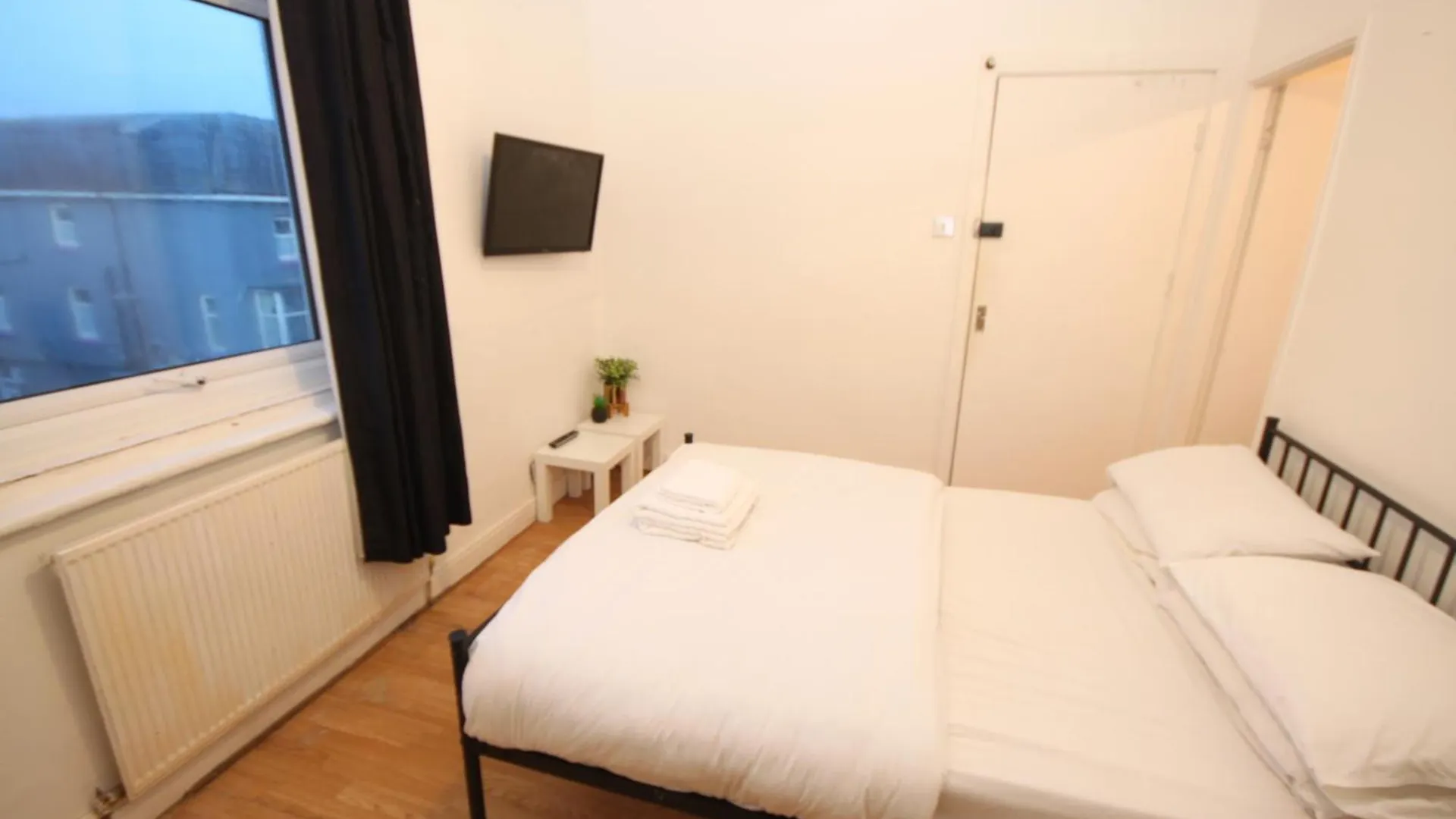 Apartamento Barton Seaview, Self Catering Studio Apartments, Promenade & Central Beach Location, Families, Couples Or 23 Years Plus Only, Free Parking Blackpool