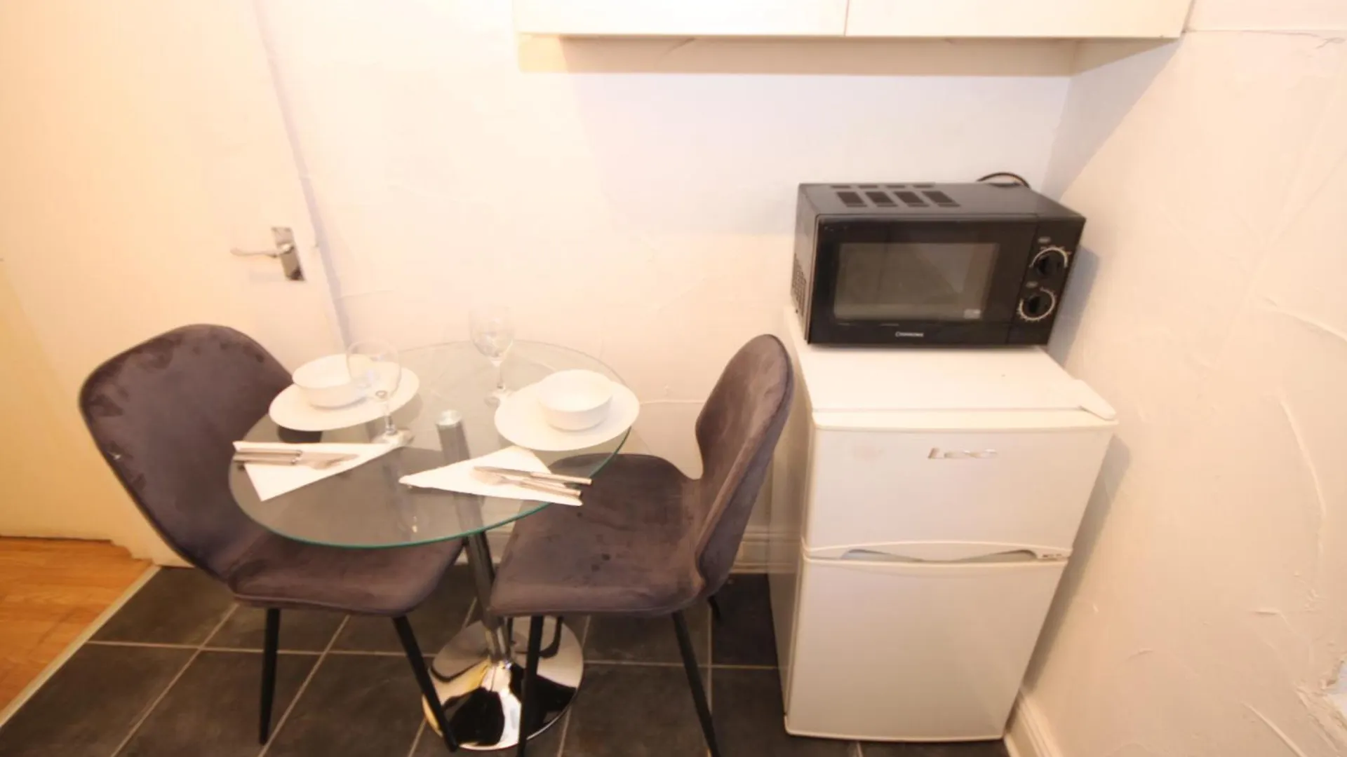 Cosy Casa: Beachfront Promenade Retreat with Free Parking Blackpool 0*,
