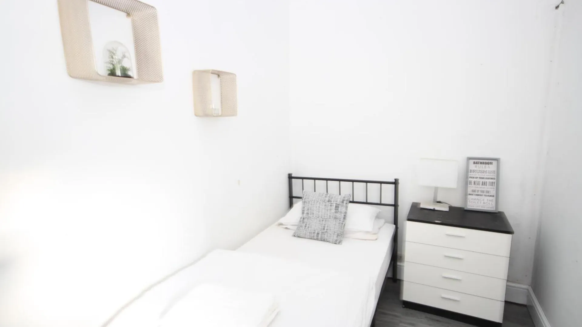 Cosy Casa: Beachfront Promenade Retreat with Free Parking Blackpool United Kingdom